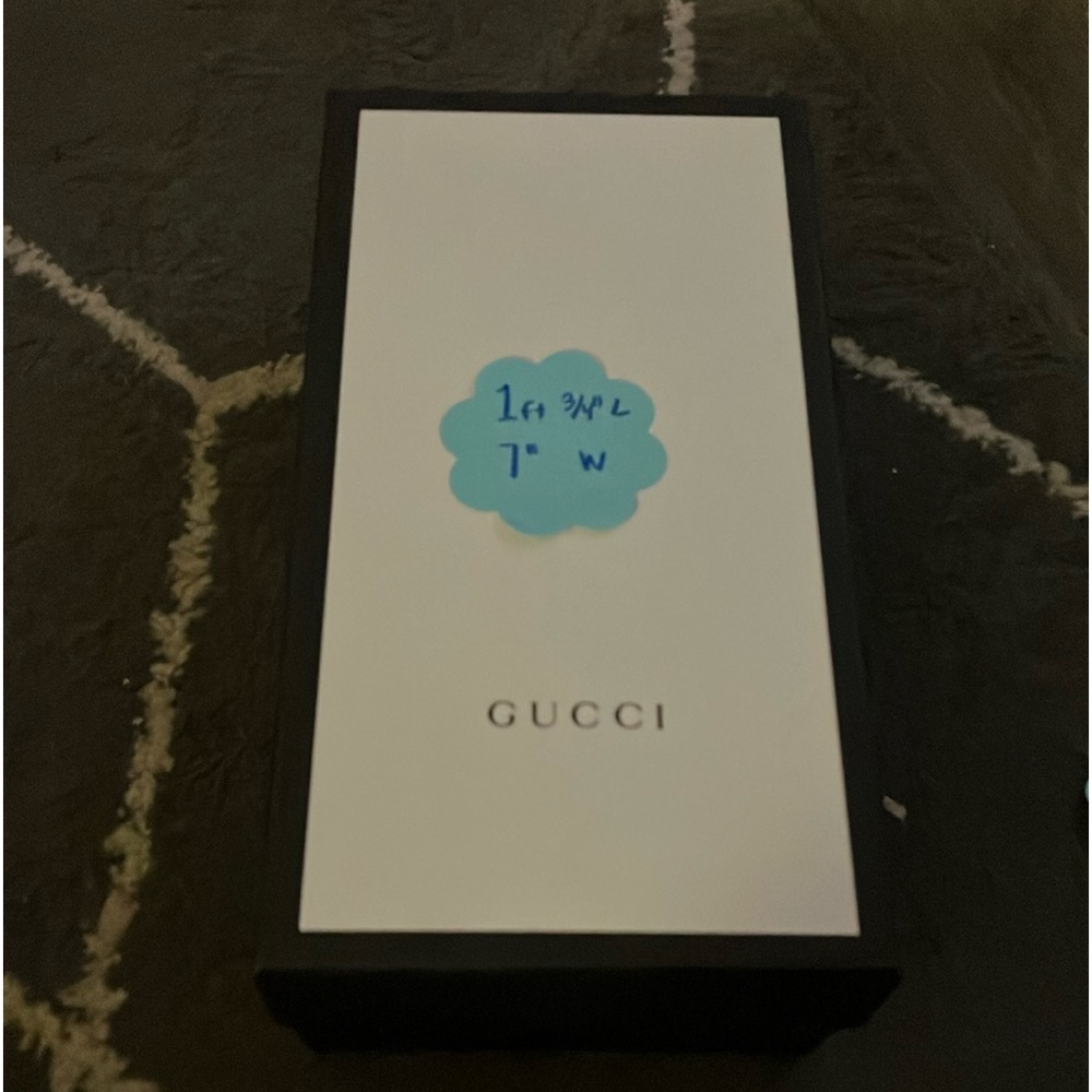 Gucci box